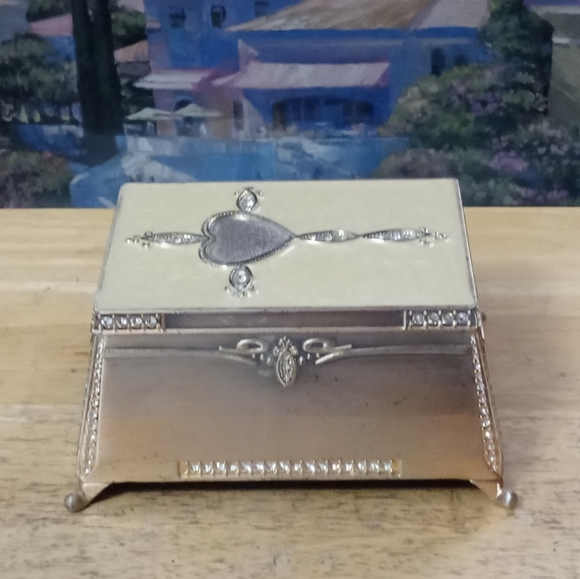 Treasure Chest Trinket Box Silvertone Swarovski Crystal Stones Adorned.🕌 - Picture 4 of 16